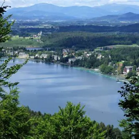 In Sankt Kanzian Near Klopeiner Apartman